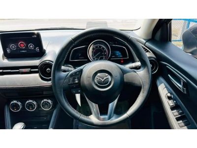 Mazda2 1.3 Skyactiv High Plus ปี 2015 สีบรอนซ์ รูปที่ 9